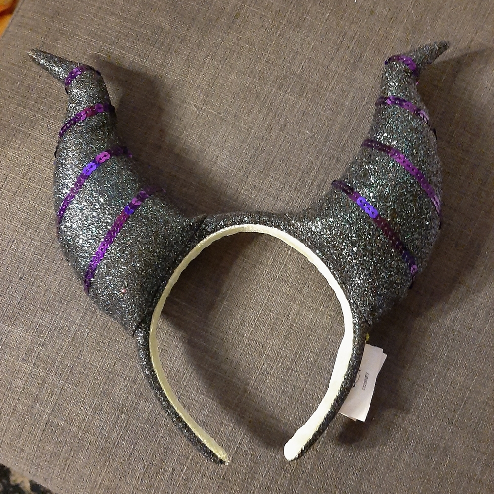 Maleficent headband, one size.